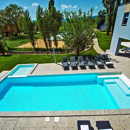 Villa Luxury Lucella, Big Pool, Spa, Tennis, Gym, Volleyball Donji Prolozac