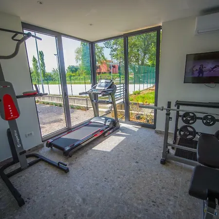 Villa Luxury Lucella, Big Pool, Spa, Tennis, Gym, Volleyball