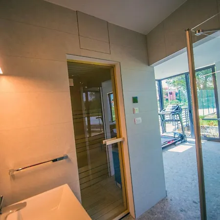 Villa Luxury Lucella, Big Pool, Spa, Tennis, Gym, Volleyball Donji Prolozac