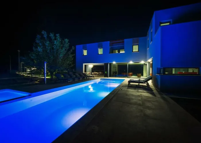 Luxury Lucella, Big Pool, Spa, Tennis, Gym, Volleyball *
