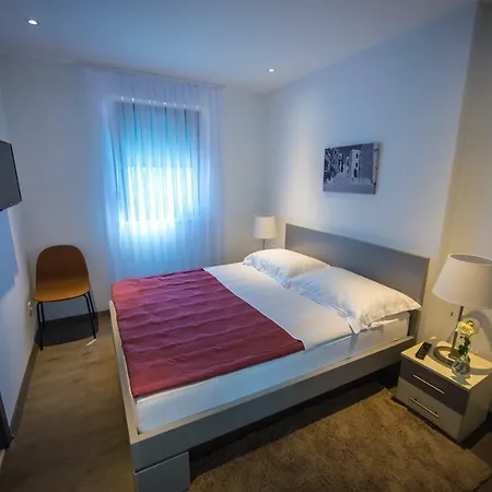 Luxury Lucella, Big Pool, Spa, Tennis, Gym, Volleyball Donji Prolozac